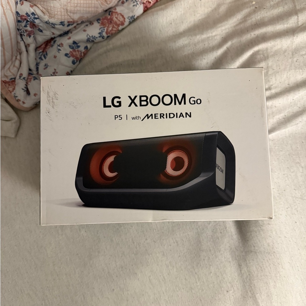 LG XBOOM Go